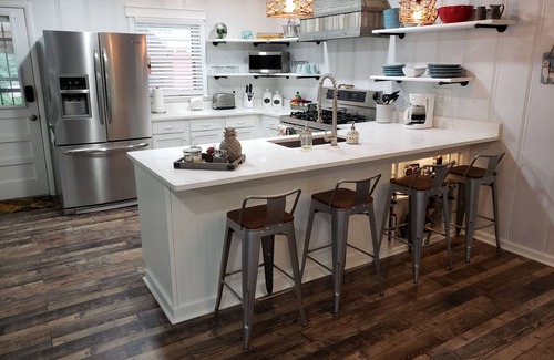 Guntersville Haus | 3 Schlafzimmer Pool nach Hause zu Fuß zum Lake Guntersville Sunset Trail