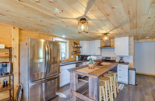 Bigfork Kabine | Secluded Cabin w/ Mtn Views ~ 33 Mi to Bigfork!