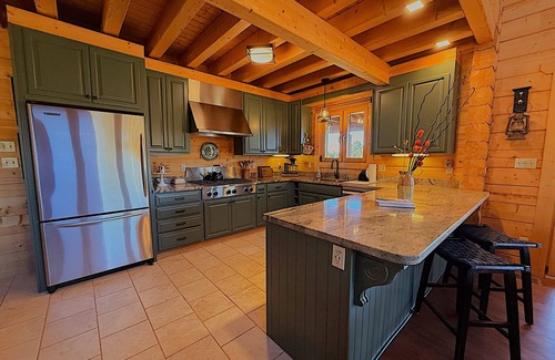 Durango Kabine | Secluded Cabin w/Views, Game Room, Full Kitchen, Wifi