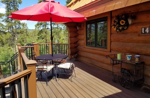 Winter Park Highlands Haus | Abgeschieden Custom Log Home mit Whirlpool - von Winter Park, Granby Ranch & Grand Lake