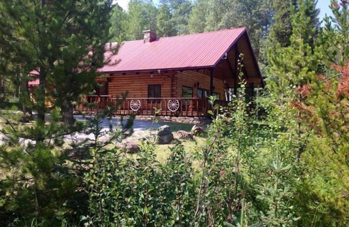 Essex Kabine | Abgeschiedenes Gletscherwiesen-Blockhaus $ 300. 00 - 400 US-Dollar. 00 pro Nacht