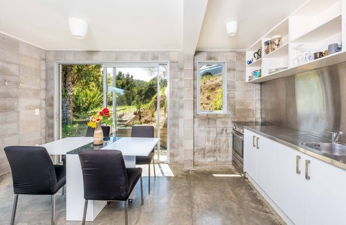 Whirinaki Haus | Secluded Haven with Stunning Hokianga Harbour Views