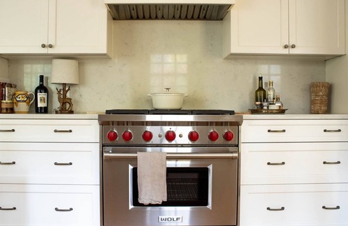 Harbert Haus | Secluded Home w private pool, private assn beach