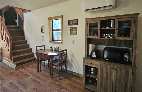 Dora Haus | Secluded House Ntl Forest Border Wi-Fi Pets