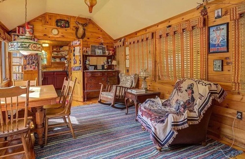 Locke Mills Haus | Secluded house with water views