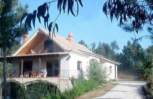 Arganil Villa | Abgeschiedenes Anwesen am Seeufer mit spektakulären Meerblicken