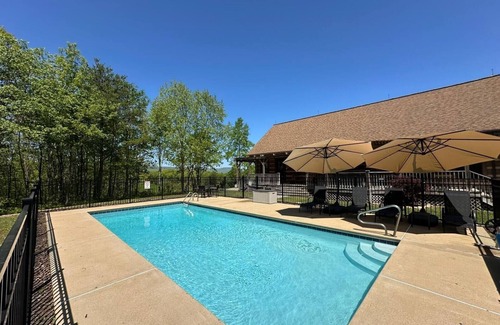 Trion Kabine | 21 private Morgen mit spektakulärem Blick auf den Herbst mit Whirlpool und Feuerstelle.