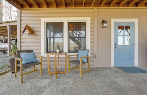 Mars Hill Hütte | Secluded Mtn-view Retreat in Mars Hill