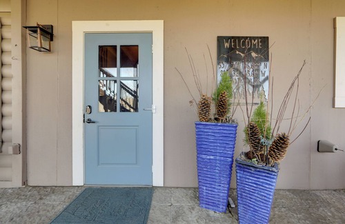 Mars Hill Hütte | Secluded Mtn-view Retreat in Mars Hill