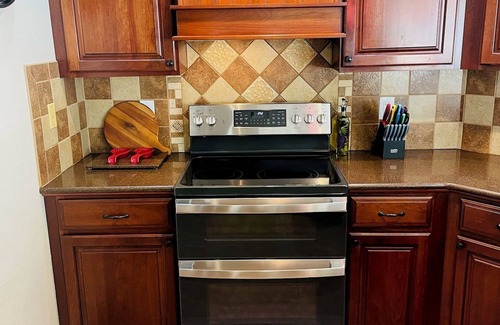 Rockbridge Haus | Secluded Retreat in Hocking Hills with Hot Tub – 10 Min from Old Man’s Cave