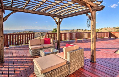 Placitas Haus | Secluded Sanctuary w/ Sweeping Hilltop Views