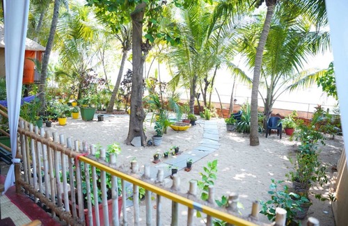 Agonda Haus | Secret Garden - Premium Hut #1