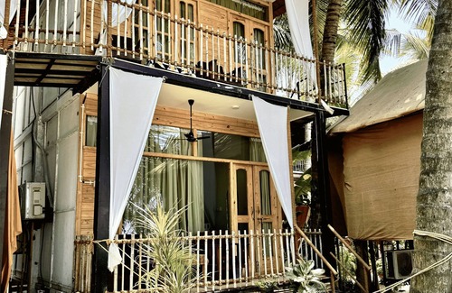 Agonda Haus | Secret Garden - Premium Hut #2