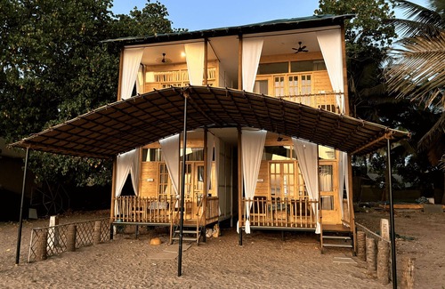 Agonda Haus | Secret Garden - Premium Hut #4