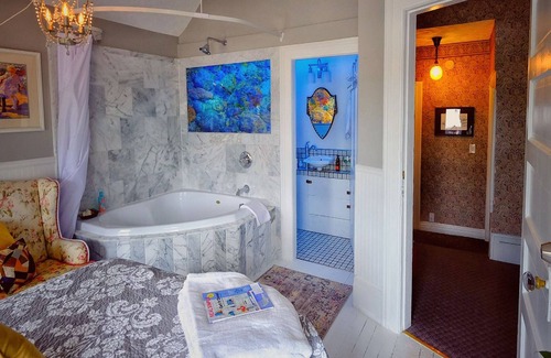 Cheboygan Bed & Breakfast | Secrets on Main Bed & Breakfast