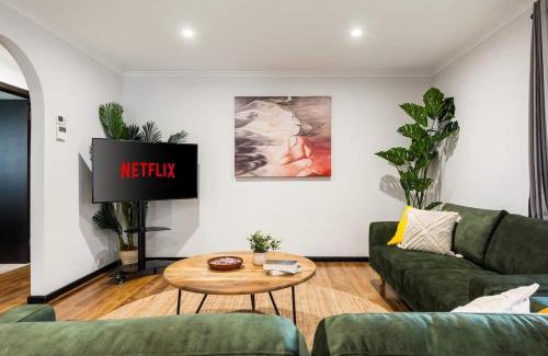 Tanunda Haus | Seednest Barossa Vineyard Escape