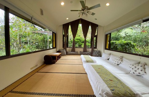 Xihu Haus | SeeU Coffee and B&B