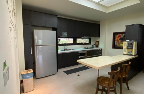 Xihu Haus | SeeU Coffee and B&B