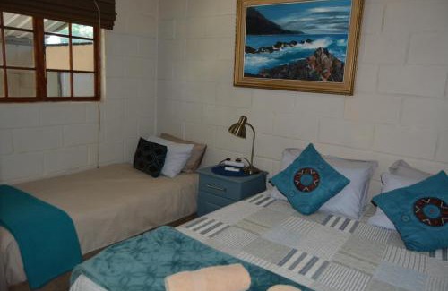 Mbazwana Haus | Seevarkie Guest House & Fishing Charter