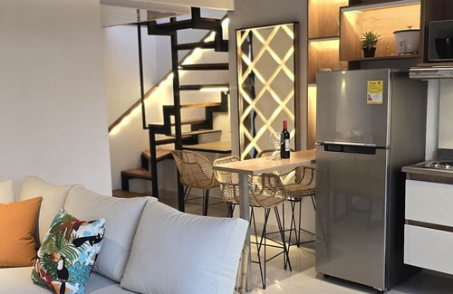 Medellin Wohnung | SELECT Medellin-301, 1-bedroom apartment with AC and WiFi in charming Medellín