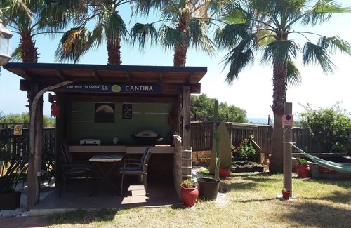 Tarifa Skihütte | Chalets für Selbstversorger, zu Fuß zu den goldenen Stränden der Region. BBQs & Hängematten,