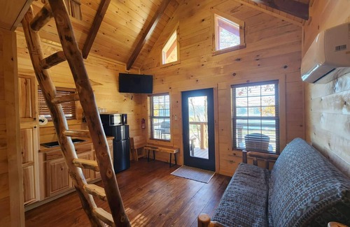 Scio Kabine | Sequoia/Lakeview 4-6 Person Midsize Cabin