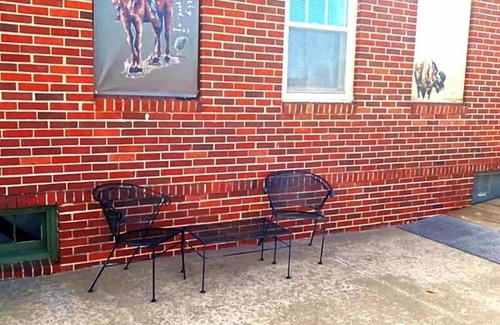 Inman Haus | Serendipity Guest Cottage