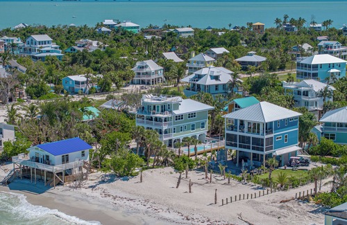 Jose's Hideaway Haus | Serendipity - Pool, 2 Golf Carts, NCIC, Lage, Lage, Lage!