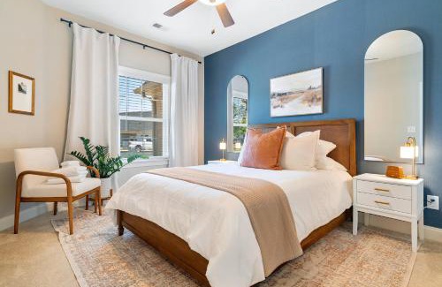 Auburn - Opelika Haus | Serene 3BR, Family Friendly, Remote Workspace, Sleeps 8!