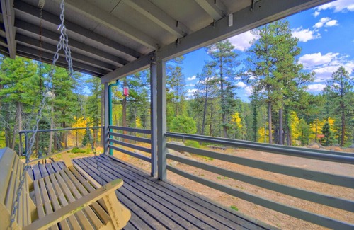 Jemez Springs Kabine | Serene 70's Retro Retreat