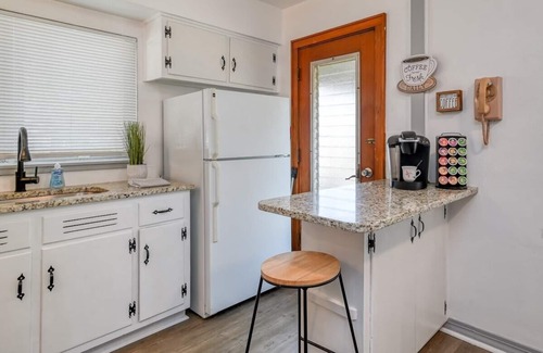 Palatka Haus | Serene Escape in Historic Palatka: Cute 2BR Home