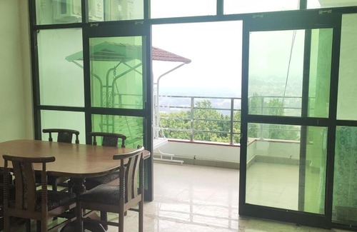 Bullawala Wohnung | Serene Forest Hilltop Duplex 3Bhk 2Living