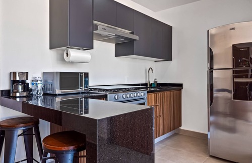 Mezcales Wohnung | Serene gated retreat with pool & lush gardens – Your perfect couple getaway