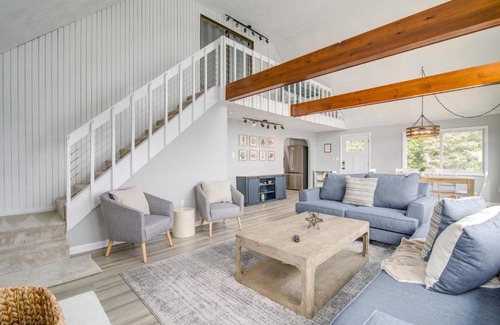 Mattapoisett Haus | Serene Mattapoisett Home with Private Beach Access!