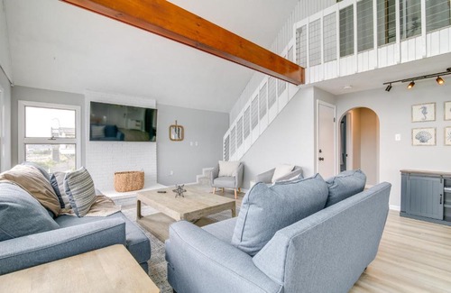 Mattapoisett Haus | Serene Mattapoisett Home with Private Beach Access!