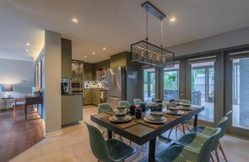 Shearer Hills - Ridgeview Haus | Serene Pool & Firepit In Stunning Home By Airport