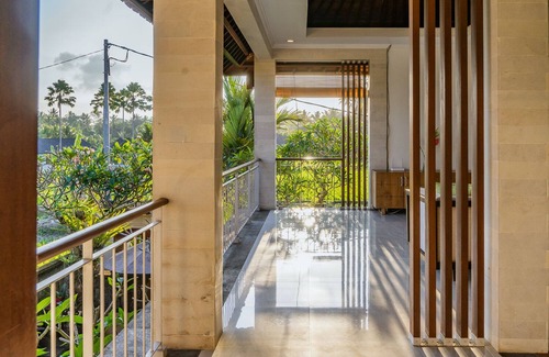 Kedewatan Villa | Serene private villa surrounded by rice fields only minutes to Ubud Market