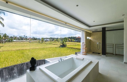 Pejeng Kawan Villa | Serene Vibes in a Tropical Villa