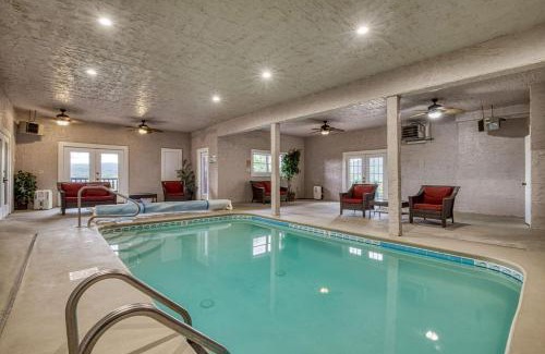 Sevierville Haus | Serenity Mountain Pool Lodge, Theater Room, 560 FREE tickets each paid day!