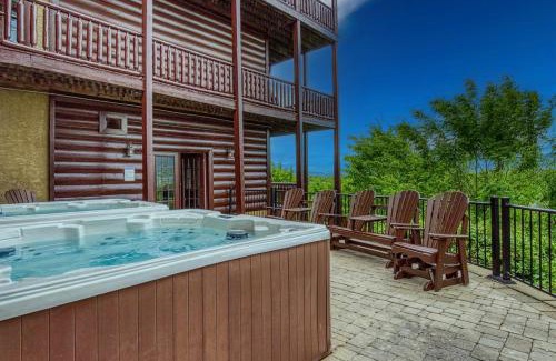 Sevierville Haus | Serenity Mountain Pool Lodge, Theater Room, 560 FREE tickets each paid day!