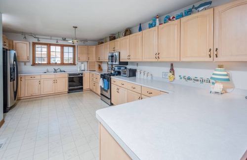 Captain's Cove Haus | Serenity Now ist eine atemberaubende Ferienwohnung am Wasser, nur wenige Minuten von Chincoteague entfernt.