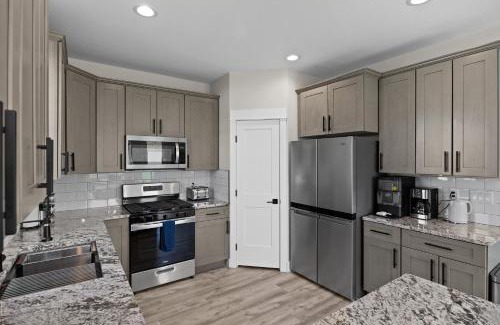 Casper Haus | Serenity Summit Retreat