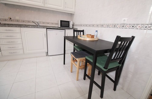 Falca Wohnung | Sete Rios Apartment, in der Nähe von Zoo Lissabon / kostenloses WLAN C / V Esq.