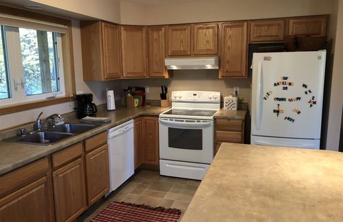 La Pointe Haus | Seven Hearts - Family Home with Guest House and Lake Superior Access!