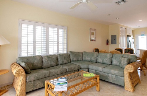 Seven Mile Beach Eigentumswohnung | Seven Mile Beach Resort, Grand Cayman
