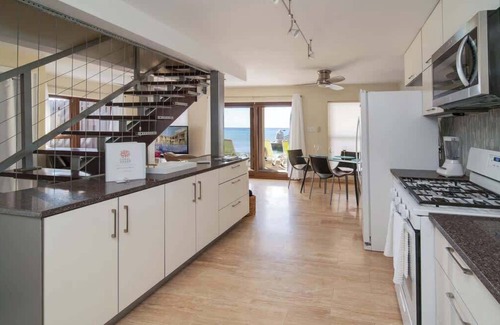 Northwest Point Eigentumswohnung | Seven Mile View #4 - 2 BR Oceanfront Condo & Pool