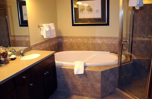 Champion Haus | Seven Springs 3 Bedrooms Premium Townhome, Ski In/ski Out 3 Townhouse by Redawning