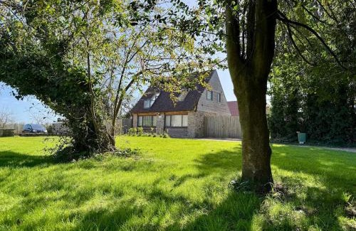 Olveston Haus | Severn View Barn