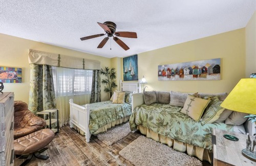 Ocean View Halifax Estates Haus | Seychelles - Daytona Beach Condos