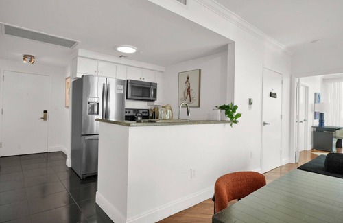 Coconut Grove Wohnung | SF Wake by the Waves. Drift into Calm. Large Balcony